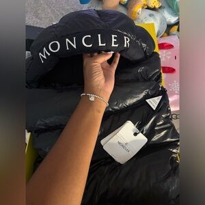Moncler Logo-Print Down sleep bag